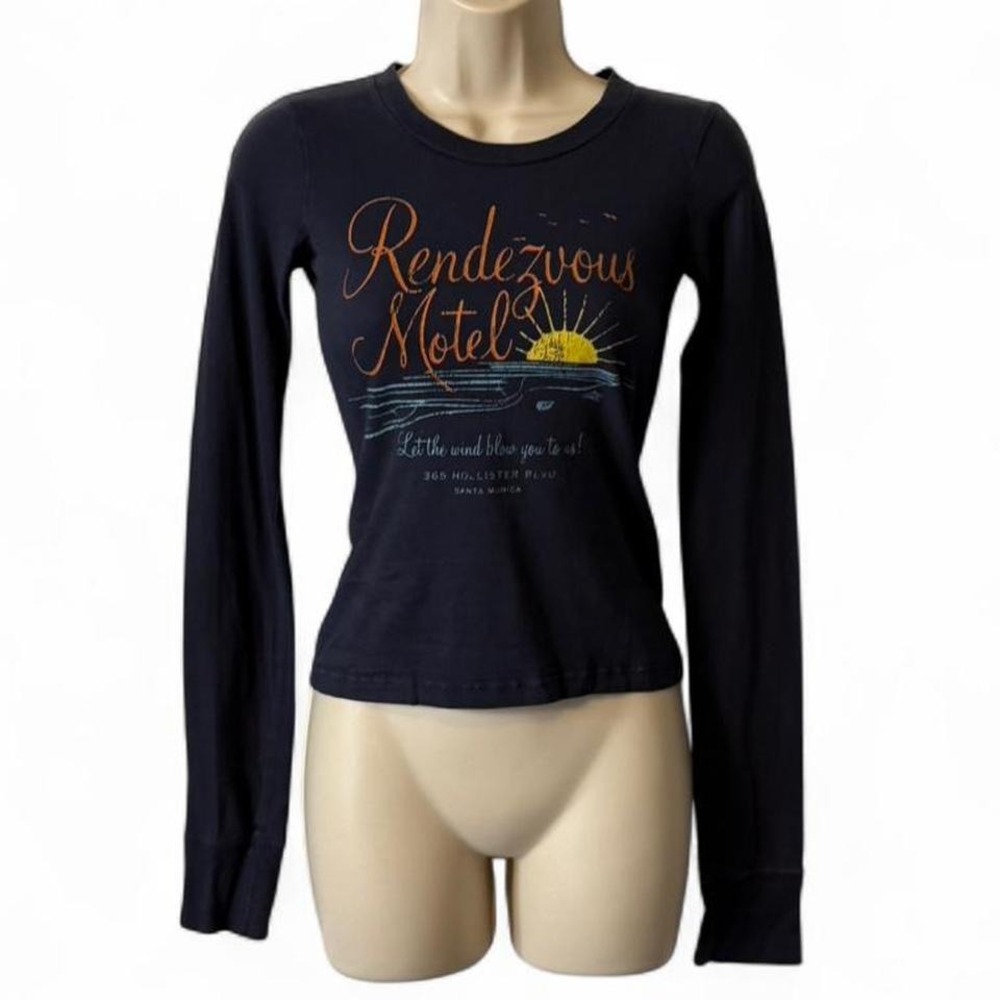 Y2K RARE Hollister "Rendezvous Motel" Graphic‎ Print Long Sleeve Tee